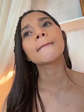 AlessiaVallmont online show from March 13, 1:01 am