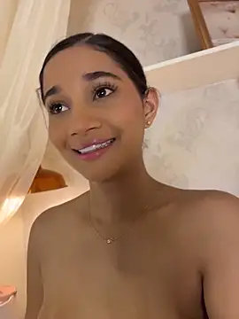 AlessiaVallmont online show from April 17, 3:26 pm