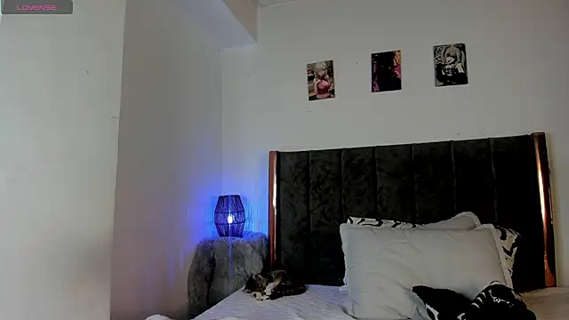 Helldy 666 online show from July 18, 6:23 pm