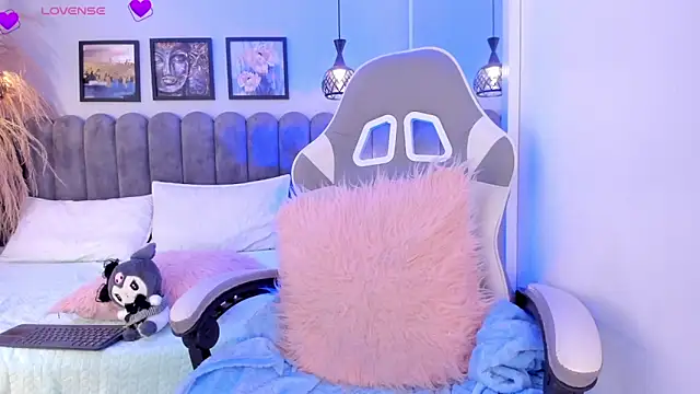 Bella  Peach online show from April 18, 3:10 am