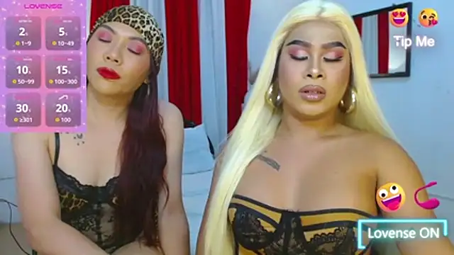 Snapshot of MissCharlotteFlaire chatting on March 3, 3:29 pm MissCharlotteFlaire online show from March 3, 3:29 pm