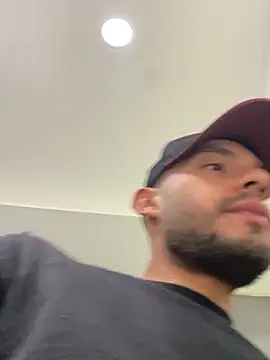 Snapshot of katasanz chatting on February 26, 1:43 pm katasanz online show from February 26, 1:43 pm