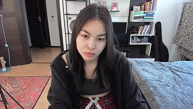 Snapshot of moon_bloom chatting on February 25, 11:31 am moon bloom online show from February 25, 11:31 am