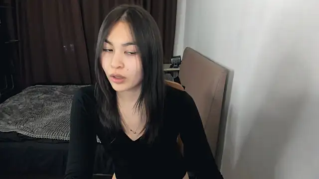 moon bloom online show from March 12, 12:17 am