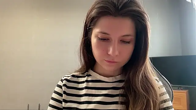 Snapshot of LunnaBliss chatting on May 22, 3:17 pm LunnaBliss online show from May 22, 3:17 pm