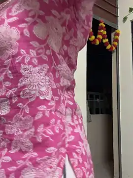 meenu cuties online show from April 20, 4:21 pm