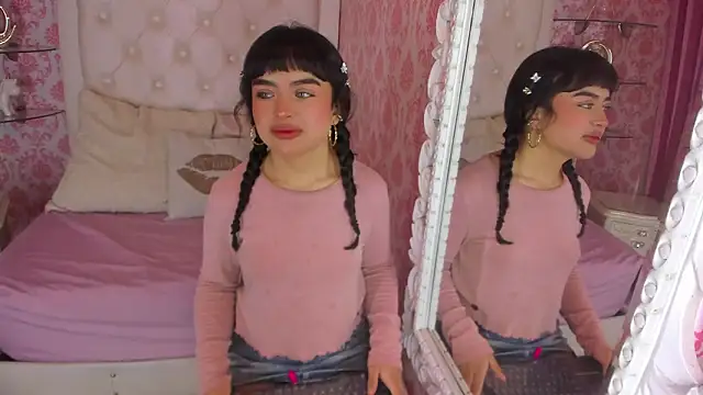 Snapshot of Mai_Rouse chatting on February 23, 12:13 pm Mai Rouse online show from February 23, 12:13 pm