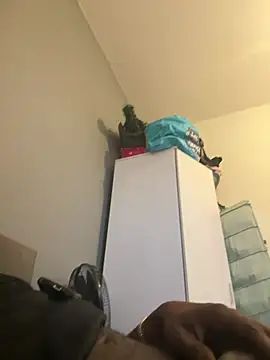 Snapshot of neycrystal001 chatting on February 25, 8:57 am neycrystal001 online show from February 25, 8:57 am