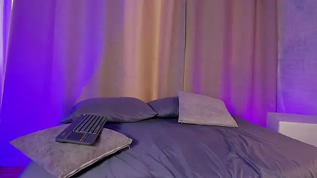 Catalella Rouse online show from April 9, 9:09 pm