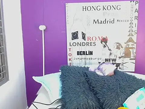 Snapshot of Kate_Hewson chatting on March 4, 12:00 pm Kate Hewson online show from March 4, 12:00 pm