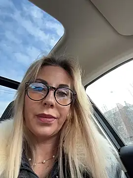 LisaMurr online show from March 9, 9:24 am