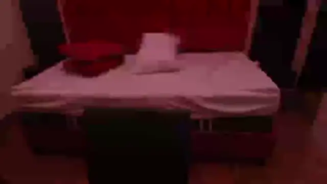 MoriahStorm online show from April 13, 12:32 pm