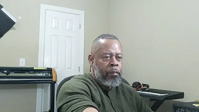 Cleozevo1961 online show from March 10, 4:45 pm