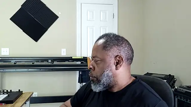 Cleozevo1961 online show from April 7, 5:02 pm