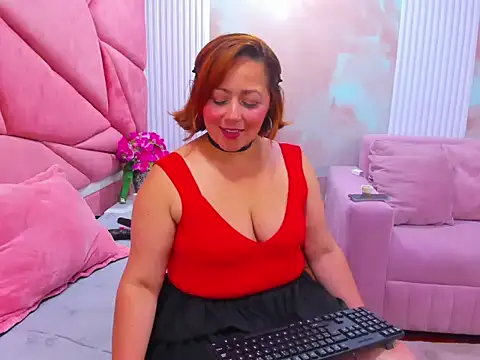 Snapshot of Viooleta_thomson chatting on February 22, 4:13 am Viooleta thomson online show from February 22, 4:13 am