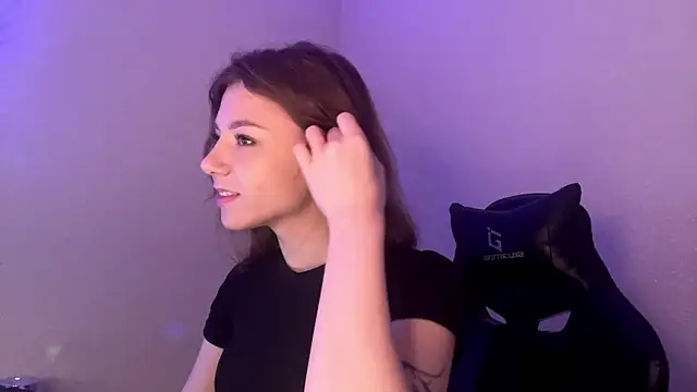 aera elese online show from March 3, 2:18 am