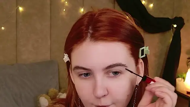 Melanie Stouns online show from March 11, 12:00 pm