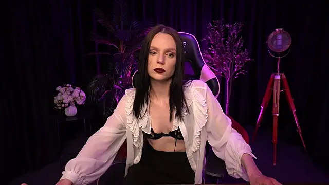 Wild Alice me online show from April 18, 7:58 pm