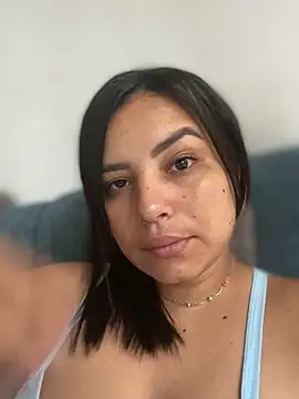 Snapshot of SaraChannel chatting on March 1, 12:29 pm SaraChannel online show from March 1, 12:29 pm