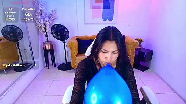 Snapshot of Miia__collins chatting on February 25, 12:26 pm Miia collins online show from February 25, 12:26 pm