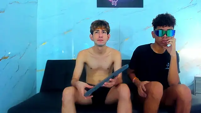 Snapshot of Spicy_guys chatting on February 19, 1:29 pm Spicy guys online show from February 19, 1:29 pm