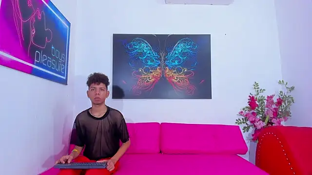 Spicy guys online show from May 3, 6:03 pm