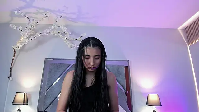 Snapshot of cloe_taylor__25 chatting on March 3, 1:17 pm cloe taylor 25 online show from March 3, 1:17 pm