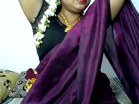 Snapshot of Angel_honeybear_143 chatting on June 6, 4:33 pm Angel honeybear 143 online show from June 6, 4:33 pm