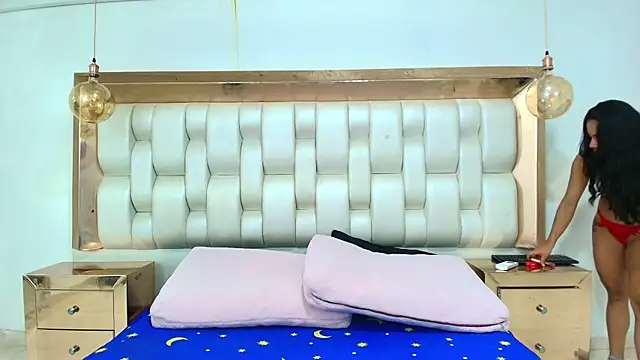 AzulMaveric online show from April 2, 1:42 pm