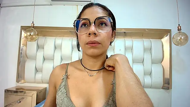 Snapshot of AzulMaveric chatting on June 20, 7:16 pm AzulMaveric online show from June 20, 7:16 pm