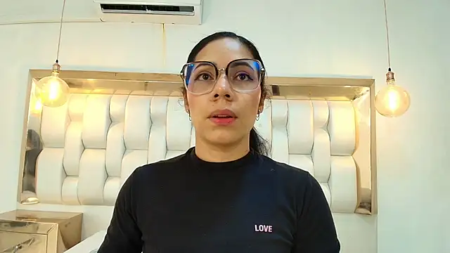 Snapshot of AzulMaveric chatting on July 6, 7:27 pm AzulMaveric online show from July 6, 7:27 pm