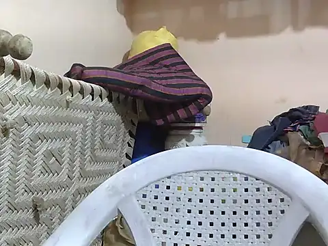 Snapshot of sassy_slut_69 chatting on February 25, 11:42 am sassy slut 69 online show from February 25, 11:42 am