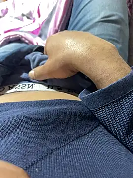 Snapshot of TurkeyMen chatting on February 24, 12:52 am TurkeyMen online show from February 24, 12:52 am