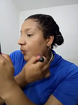 gigiblue89 online show from May 10, 7:35 am