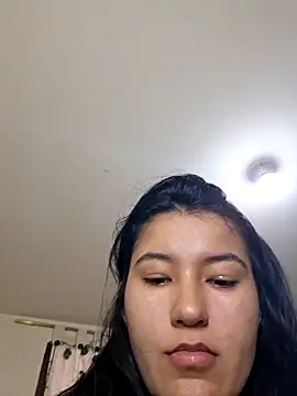 Miiia a online show from March 27, 6:18 pm