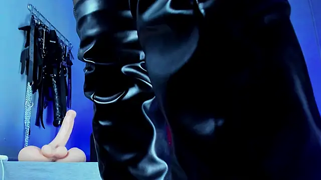 VenusStones online show from April 14, 10:38 pm