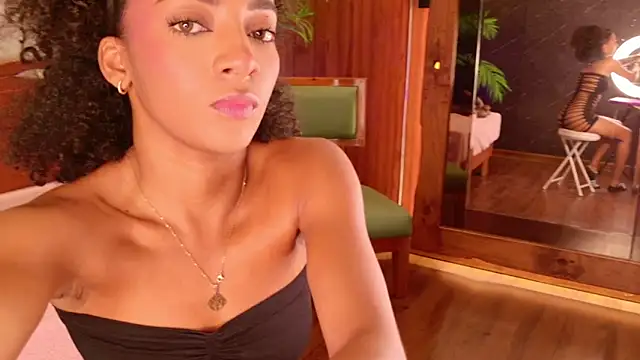 Rolyloren  online show from February 27, 3:56 pm