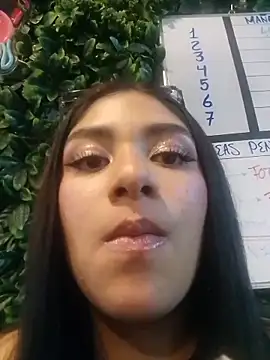 Snapshot of KaileeRoss chatting on February 27, 8:09 pm KaileeRoss online show from February 27, 8:09 pm