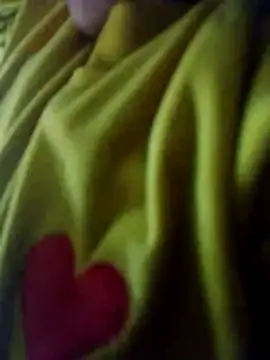 Snapshot of morinalisaa chatting on February 22, 2:02 am morinalisaa online show from February 22, 2:02 am