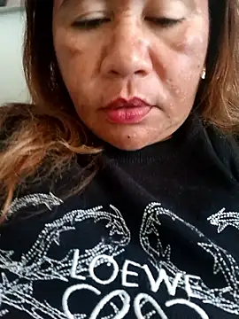 Snapshot of mature_l0ve43 chatting on February 28, 3:40 am mature l0ve43 online show from February 28, 3:40 am