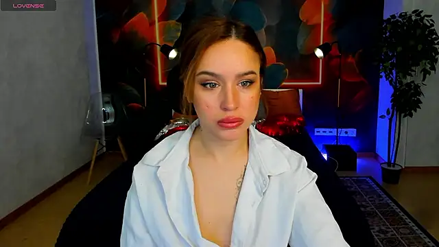 Snapshot of tina_xx_tina chatting on February 27, 2:11 am tina xx tina online show from February 27, 2:11 am