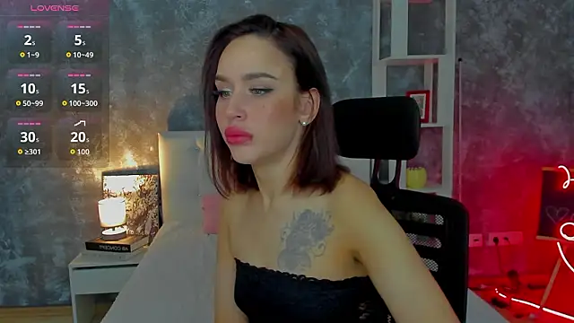 tina xx tina online show from March 17, 1:32 am