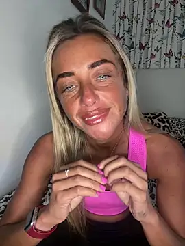 ScarlettGold  online show from March 13, 12:12 pm