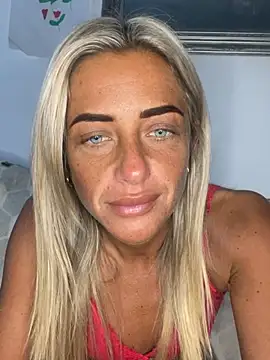 ScarlettGold  online show from March 28, 5:51 am