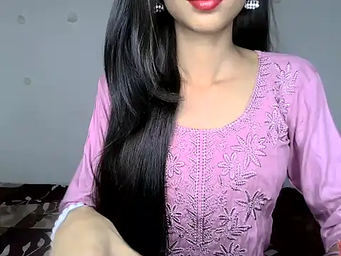 Snapshot of SIKSHA_SINGH chatting on May 20, 6:14 pm SIKSHA SINGH online show from May 20, 6:14 pm