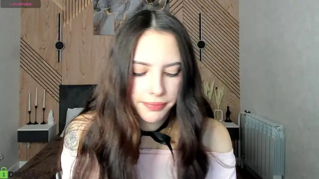 Snapshot of elise_robbie chatting on February 26, 1:04 am elise robbie online show from February 26, 1:04 am