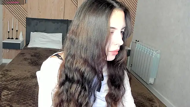 Snapshot of elise_robbie chatting on March 2, 7:15 am elise robbie online show from March 2, 7:15 am