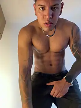 Snapshot of amenadiel_fire chatting on February 28, 7:15 pm amenadiel fire online show from February 28, 7:15 pm