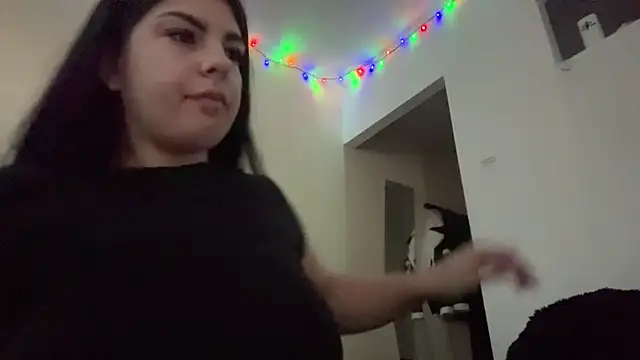 PatriciaDaniels online show from April 17, 5:16 pm