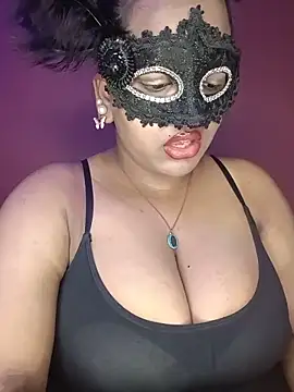 Snapshot of Hot_Girl_Dimple chatting on June 6, 12:43 pm Hot Girl Dimple online show from June 6, 12:43 pm